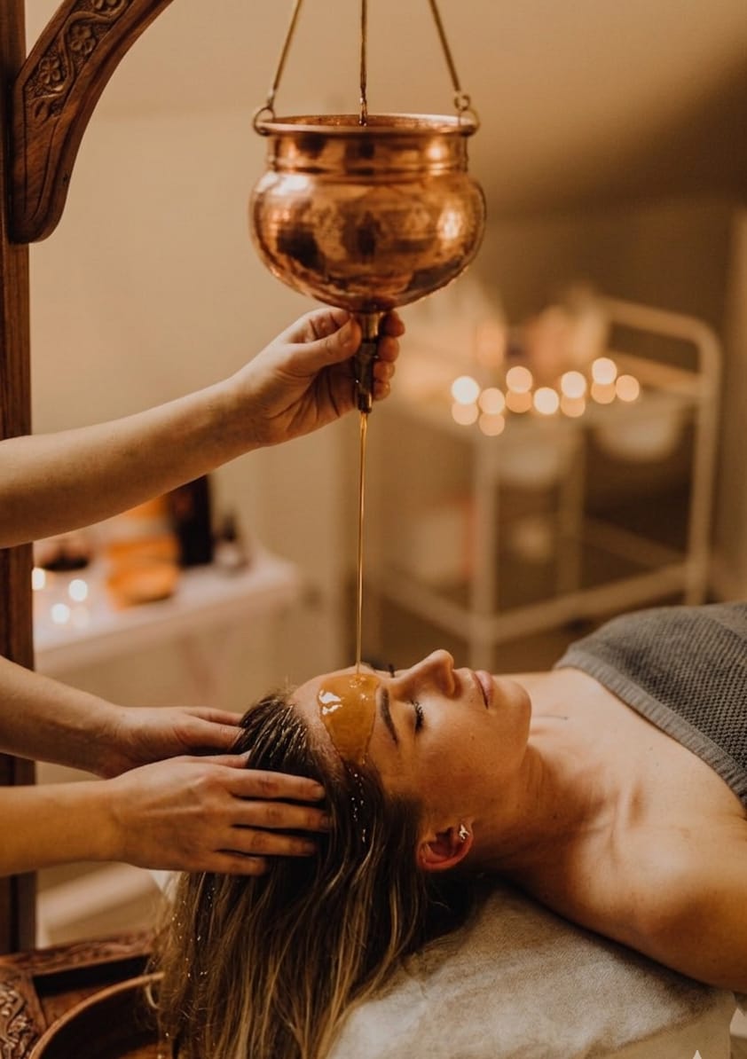Shirodhara Ritual